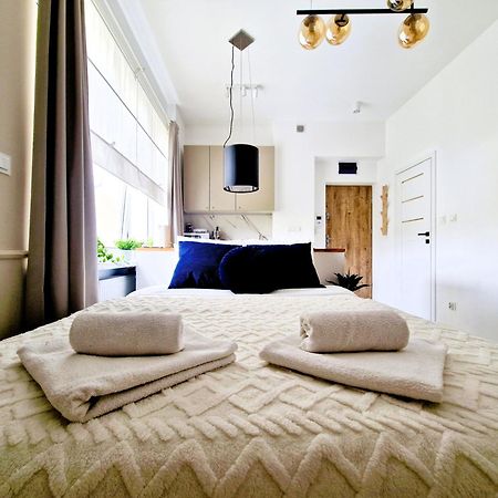 J&W Apartments Grojecka Glam Flat วอร์ซอ ภายนอก รูปภาพ