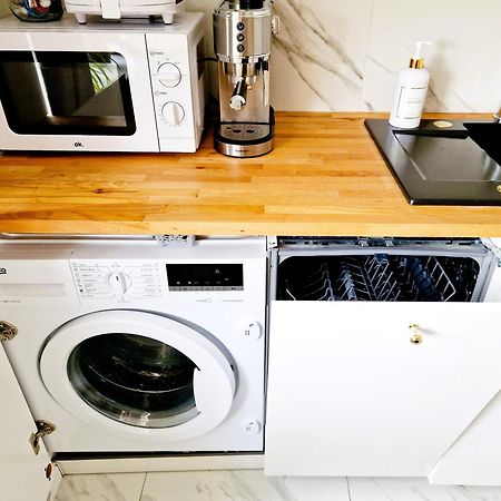 J&W Apartments Grojecka Glam Flat วอร์ซอ ภายนอก รูปภาพ