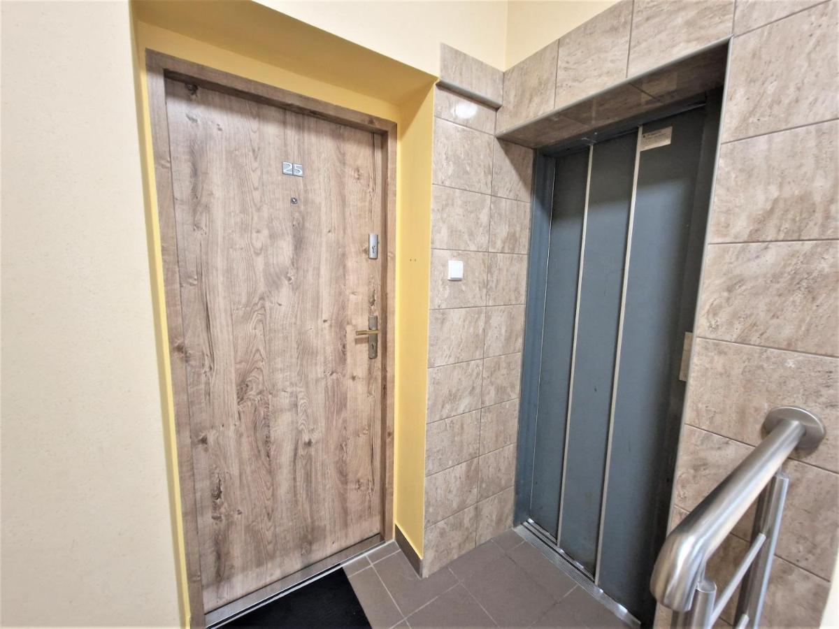 J&W Apartments Grojecka Glam Flat วอร์ซอ ภายนอก รูปภาพ