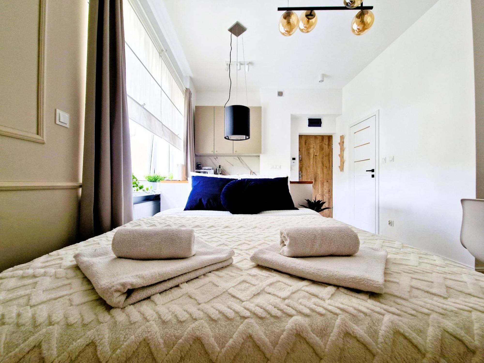 J&W Apartments Grojecka Glam Flat วอร์ซอ ภายนอก รูปภาพ