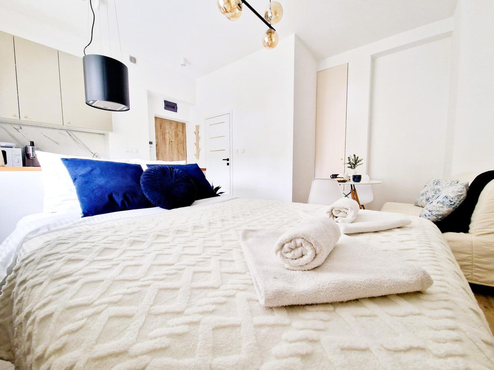 J&W Apartments Grojecka Glam Flat วอร์ซอ ภายนอก รูปภาพ