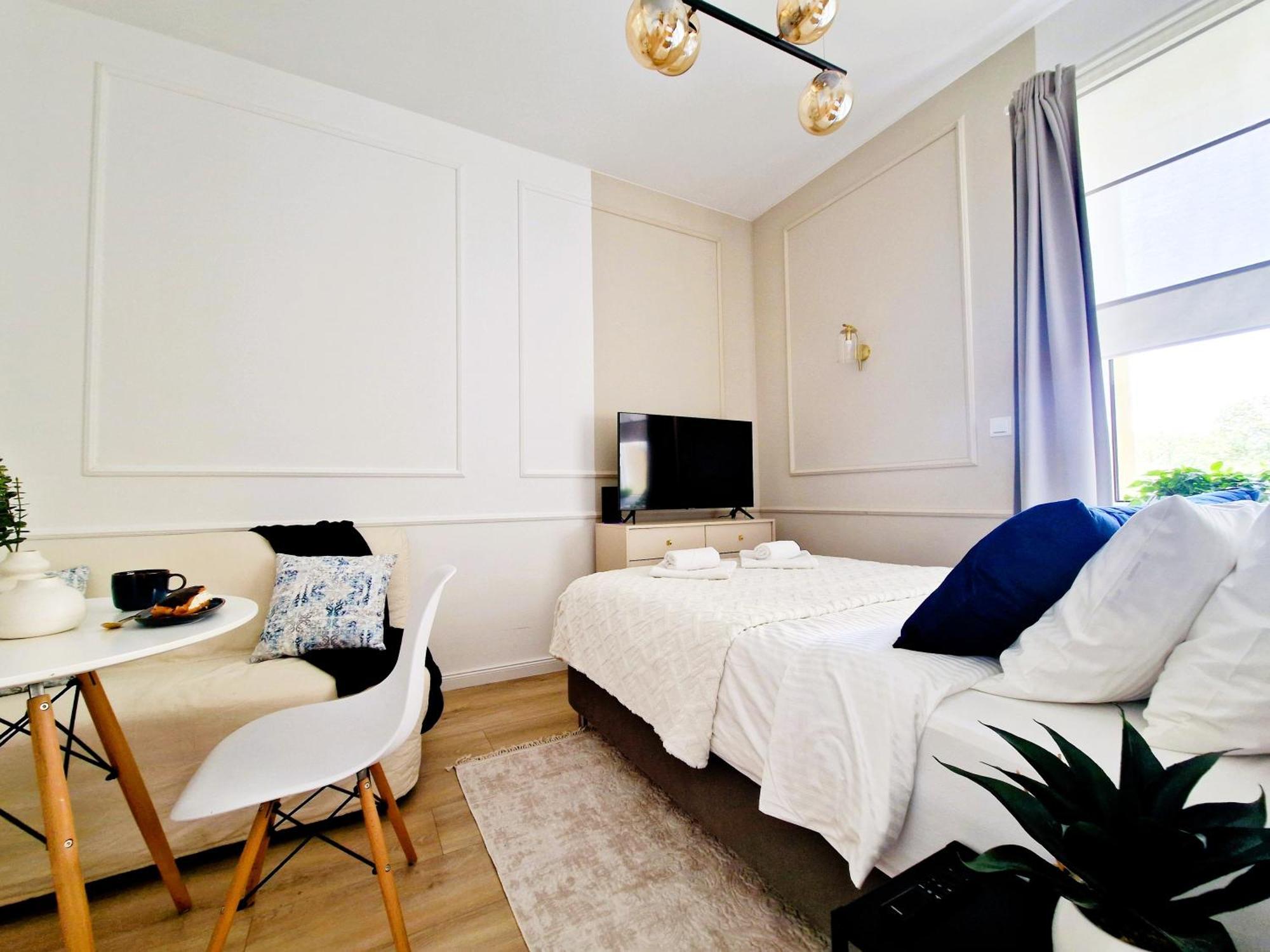 J&W Apartments Grojecka Glam Flat วอร์ซอ ภายนอก รูปภาพ