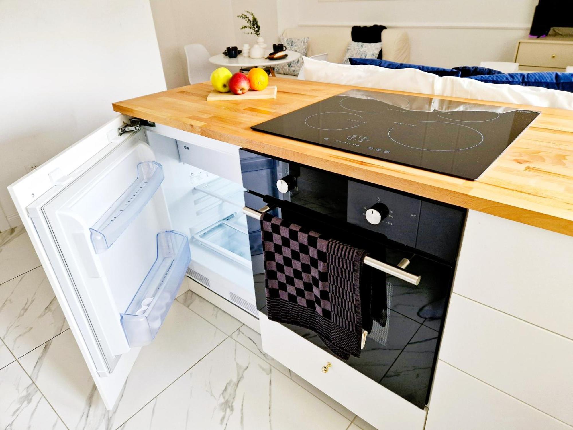 J&W Apartments Grojecka Glam Flat วอร์ซอ ภายนอก รูปภาพ
