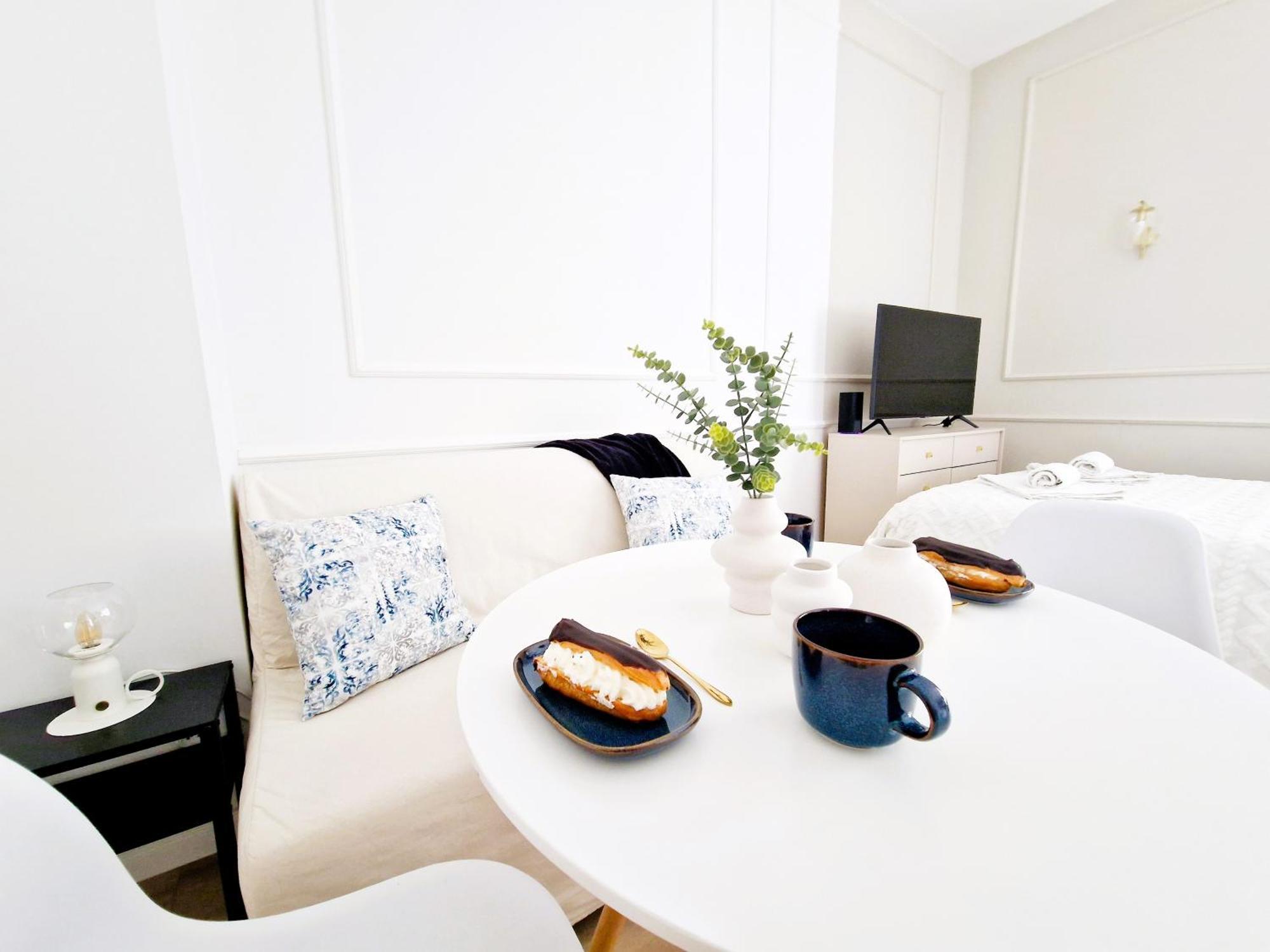 J&W Apartments Grojecka Glam Flat วอร์ซอ ภายนอก รูปภาพ